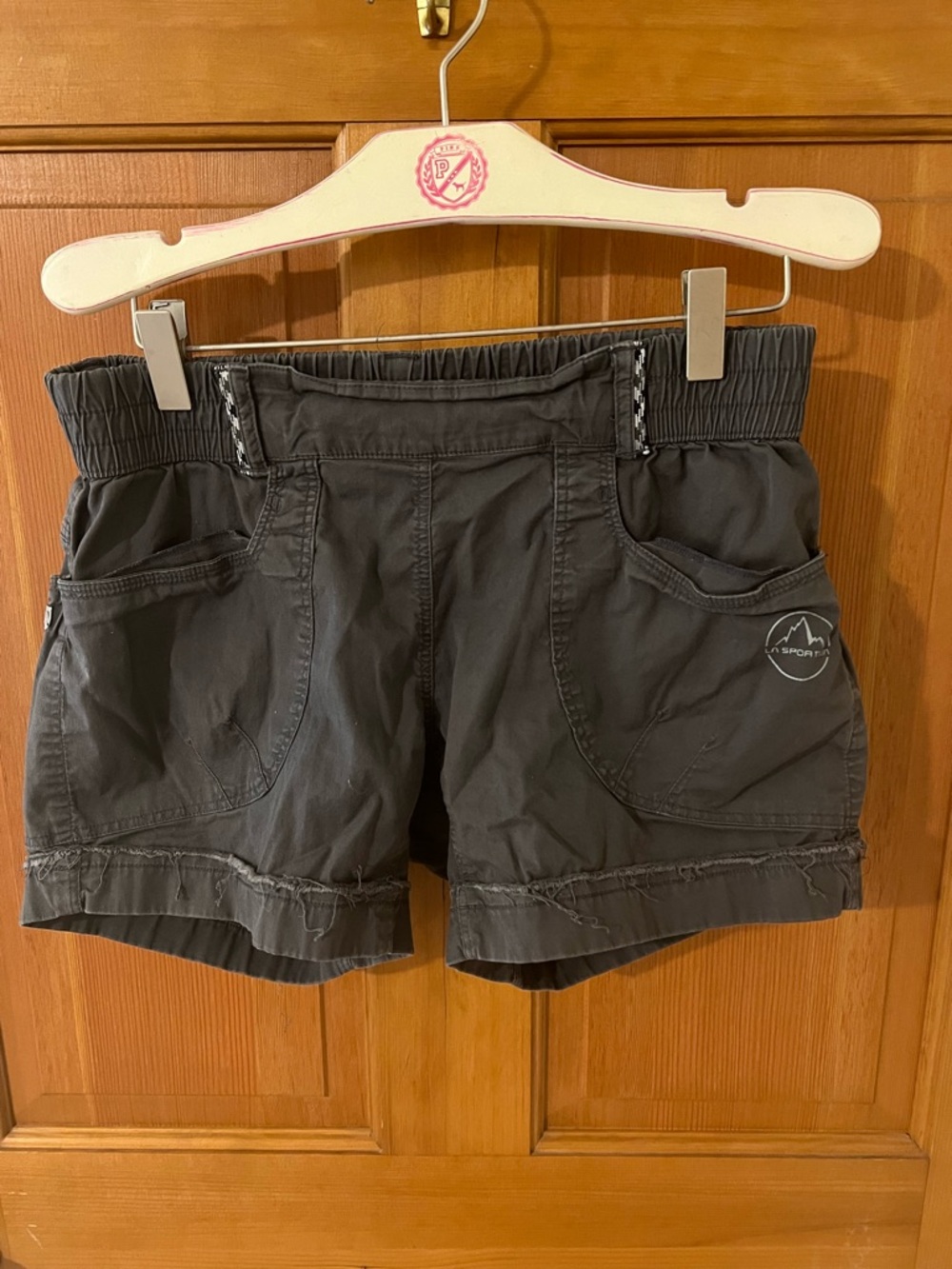 La Sportiva Women’s Shorts Size S Black Hiking Climbing Outdoors